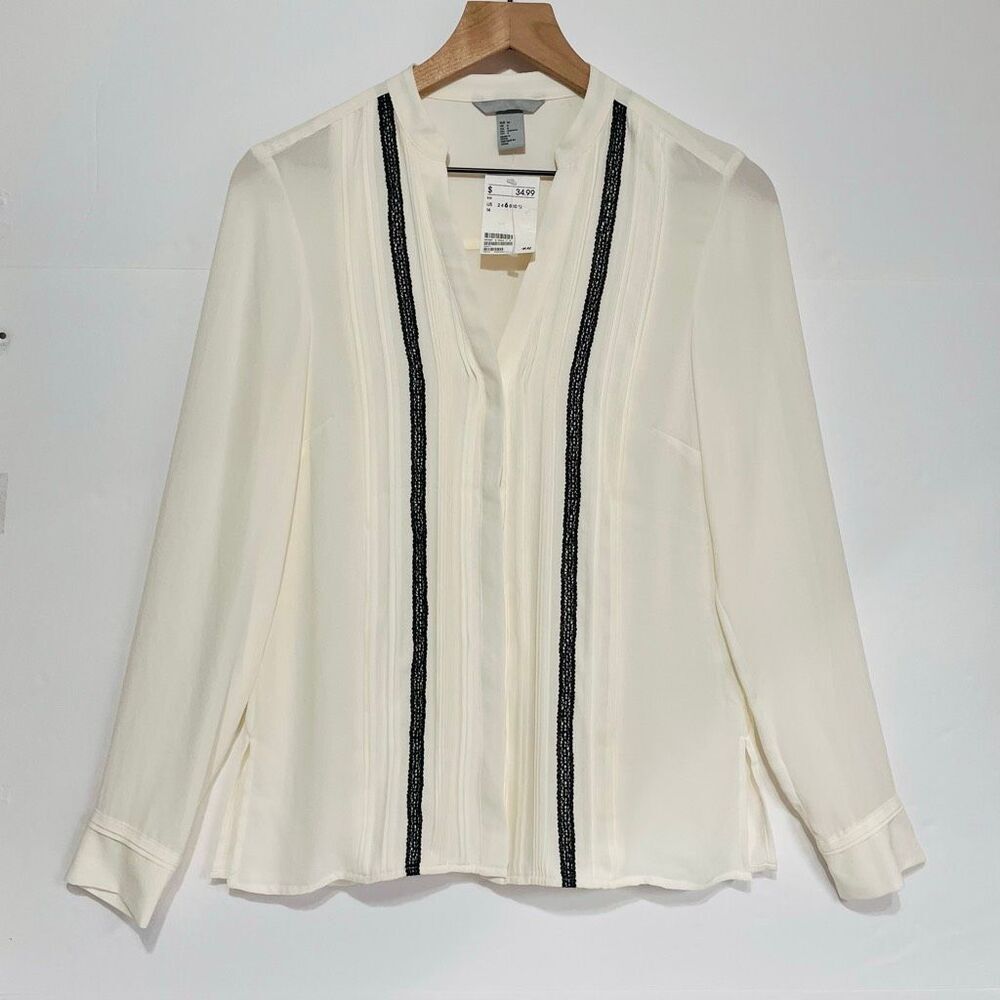Hβ& M Ivory Blouse With Black Lace Trim Size 6 NWT